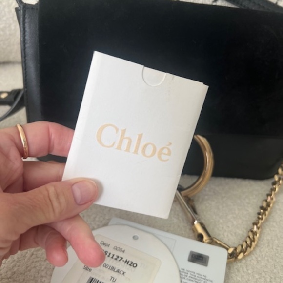 Chloe Faye Cross Bag - Picture 4 of 14